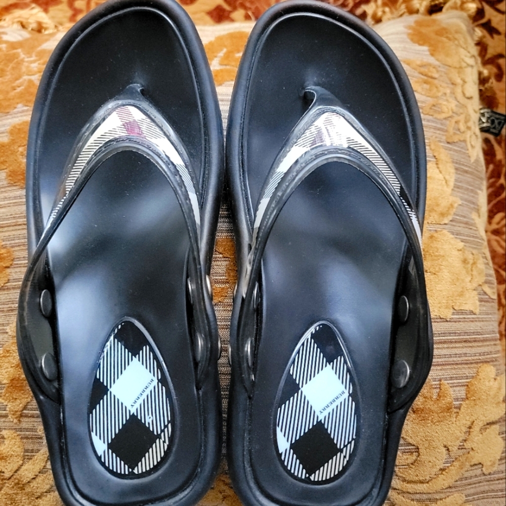 Burberry Black and Silver Flip Flops